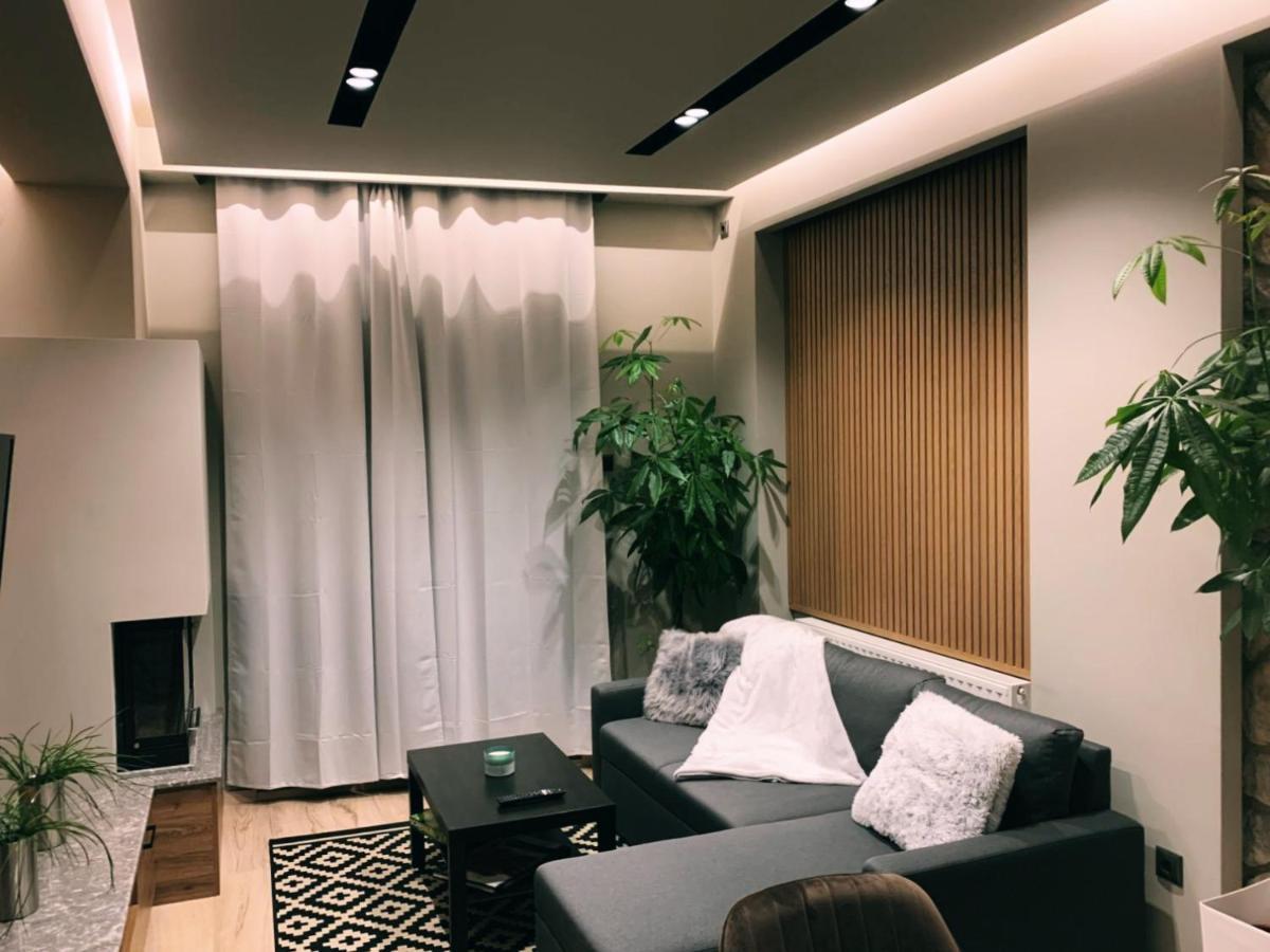 Luxury Townhouse Suite Larissa Buitenkant foto