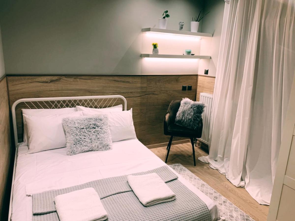 Luxury Townhouse Suite Larissa Buitenkant foto